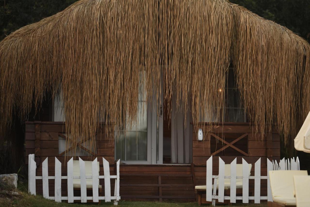Green Pine Bungalows & Beach Luxury Concept โอลลุนเดนิซ ภายนอก รูปภาพ